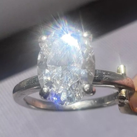 Diamond Engagement Ring 1.53 Ct. Oval Lab Created White gold sz 4 3/4 Kay J. - Picture 3 of 9